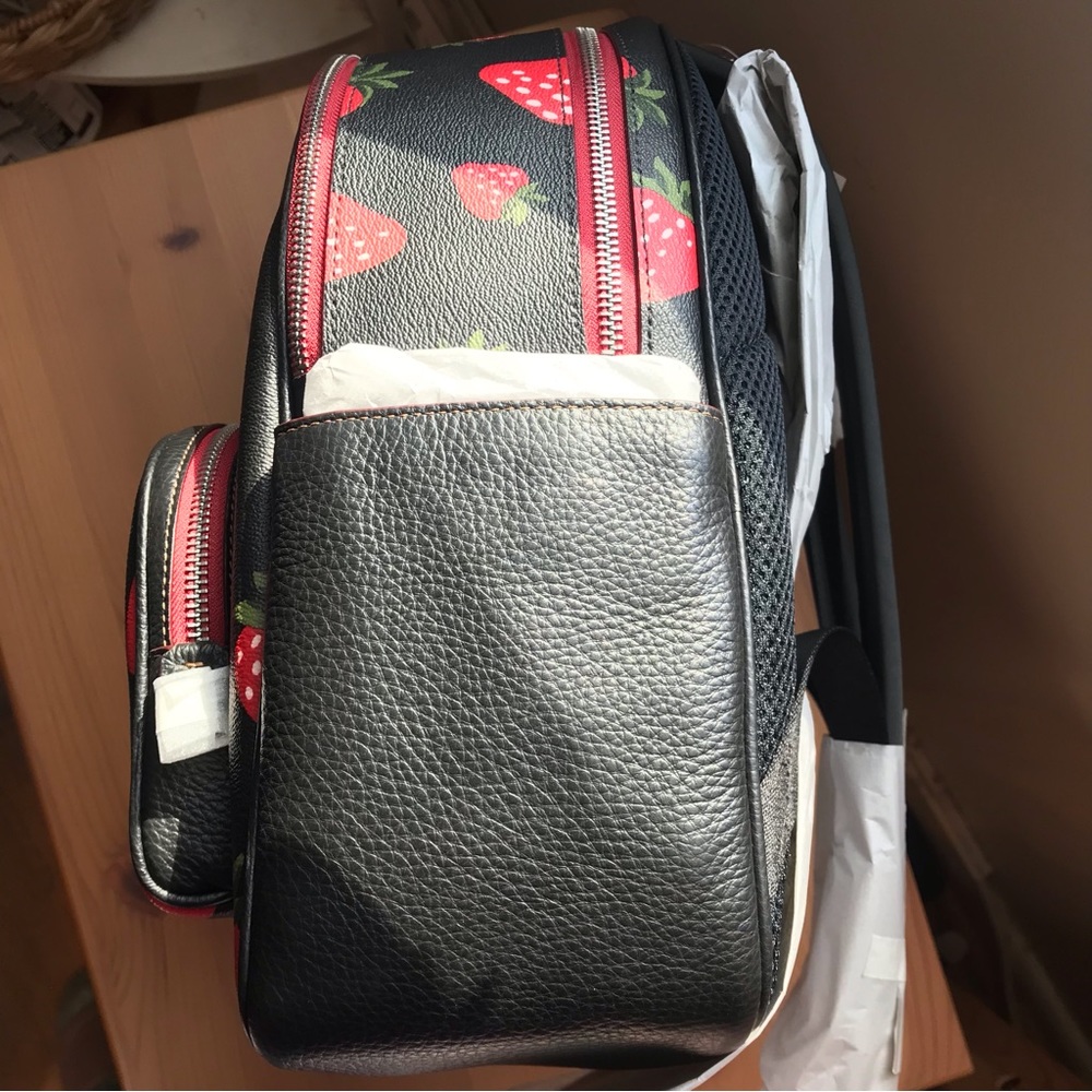 🍓Coach Court Backpack With Wild Strawberry Print - Picture 6 of 13
